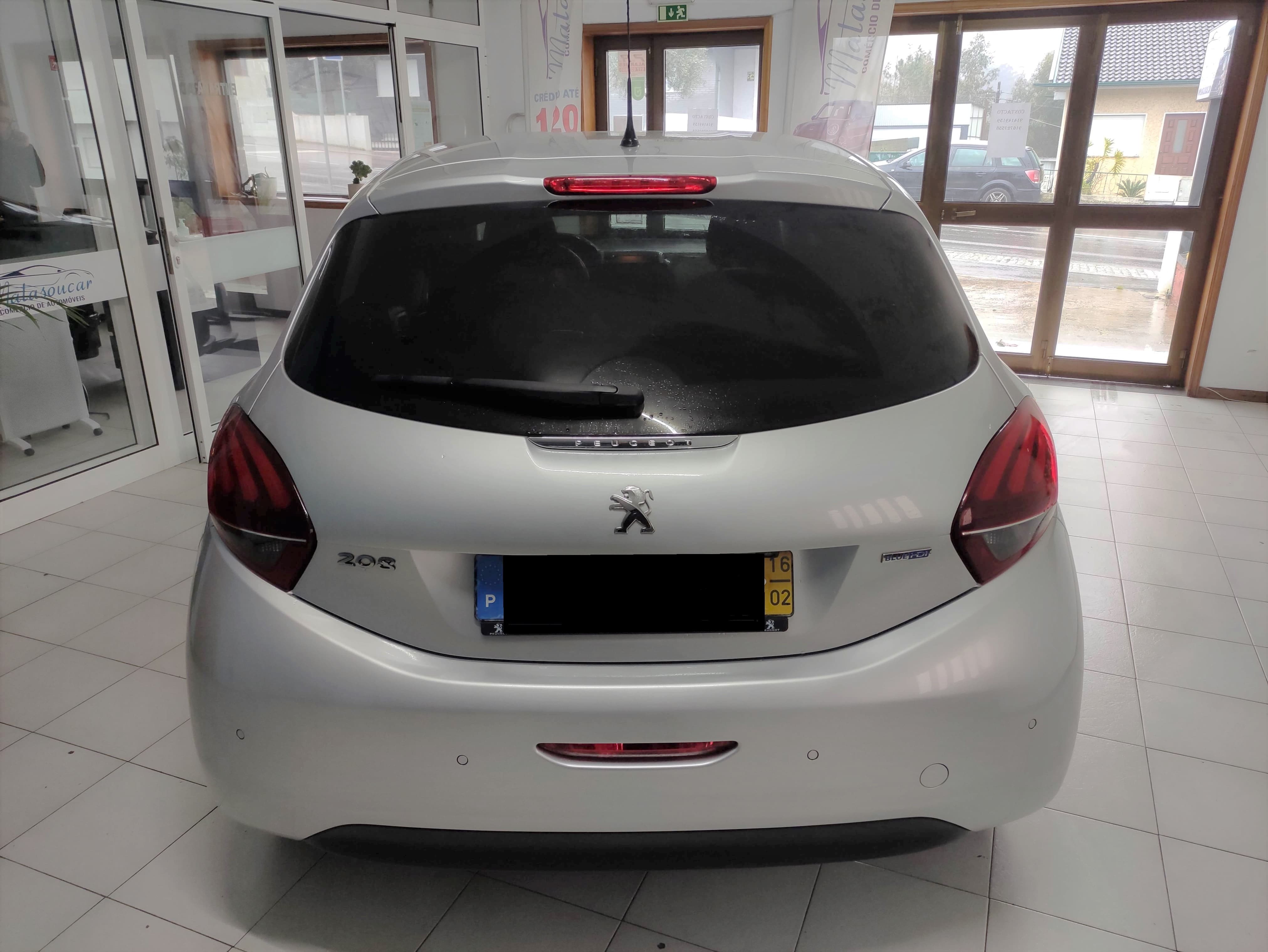 Peugeot 208 Active Ano 2016