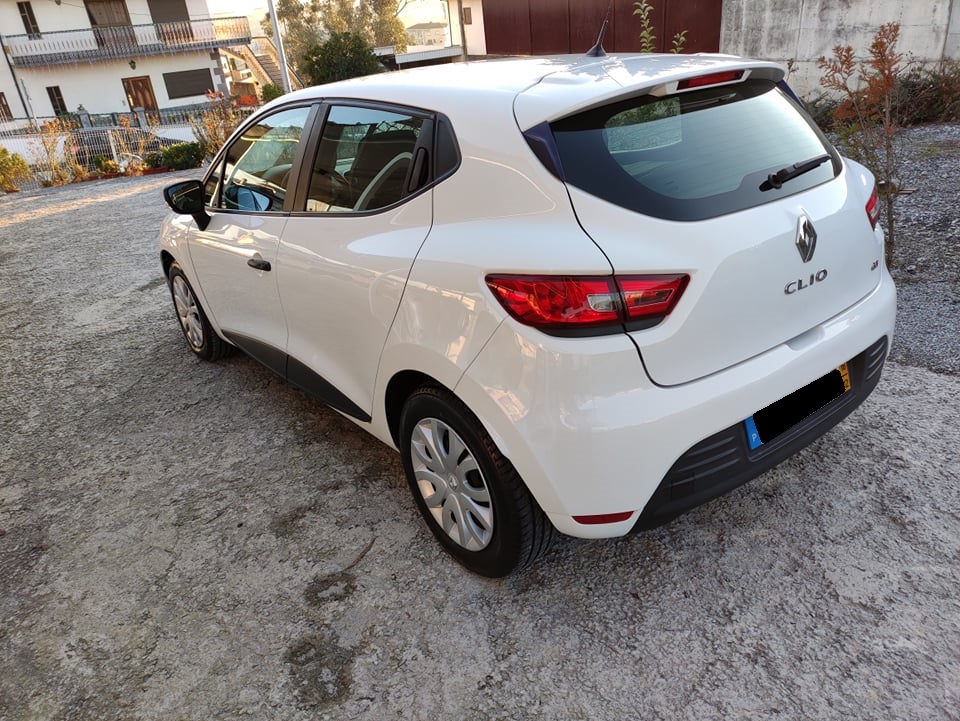 Renault Clio Comercial Ano 2016
