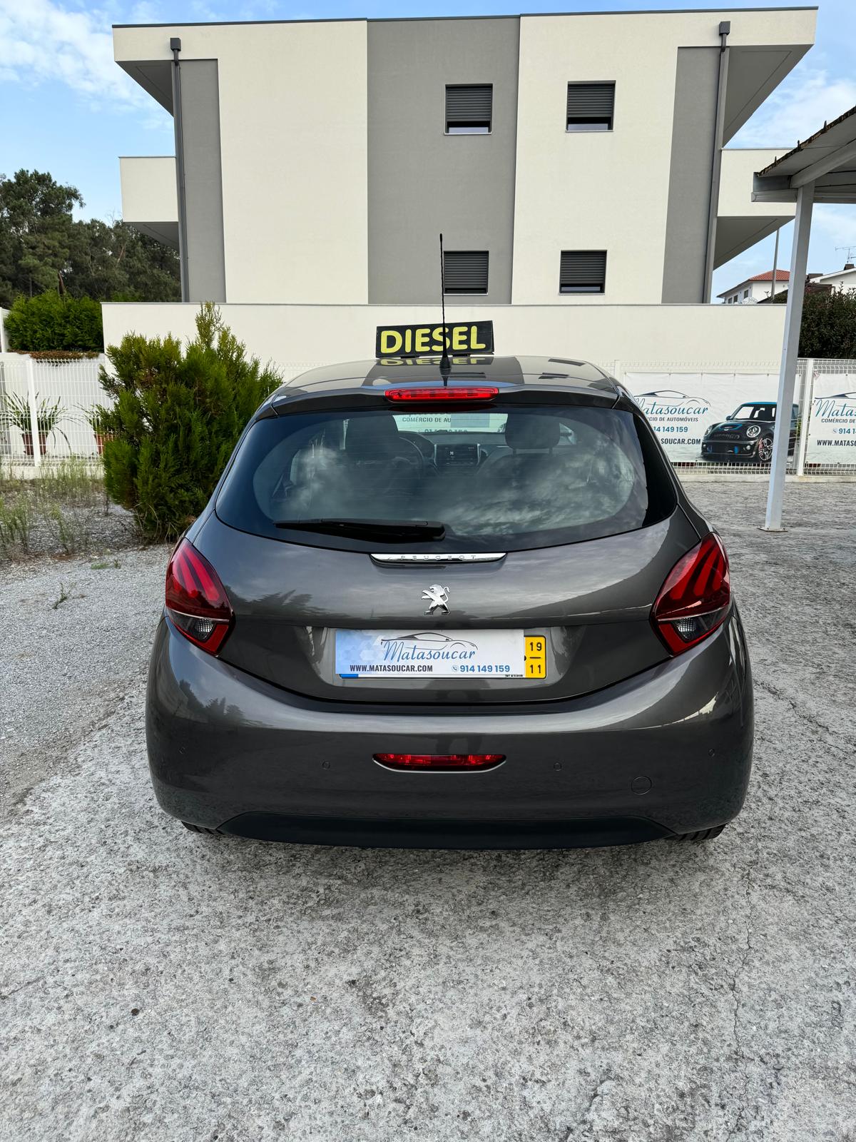 Peugeot 208 HDI