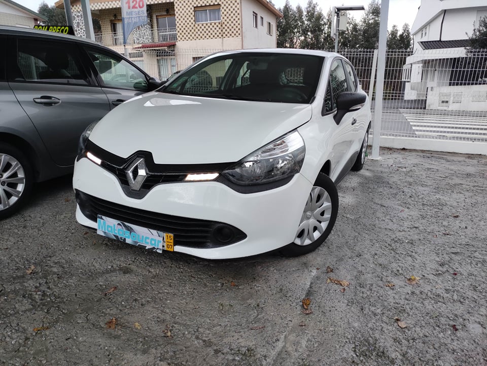 Renault Clio Comercial Ano 2015
