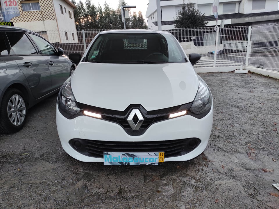 Renault Clio Comercial Ano 2015