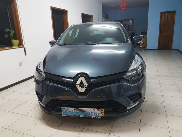 Renault CLio Zen Ano 2018